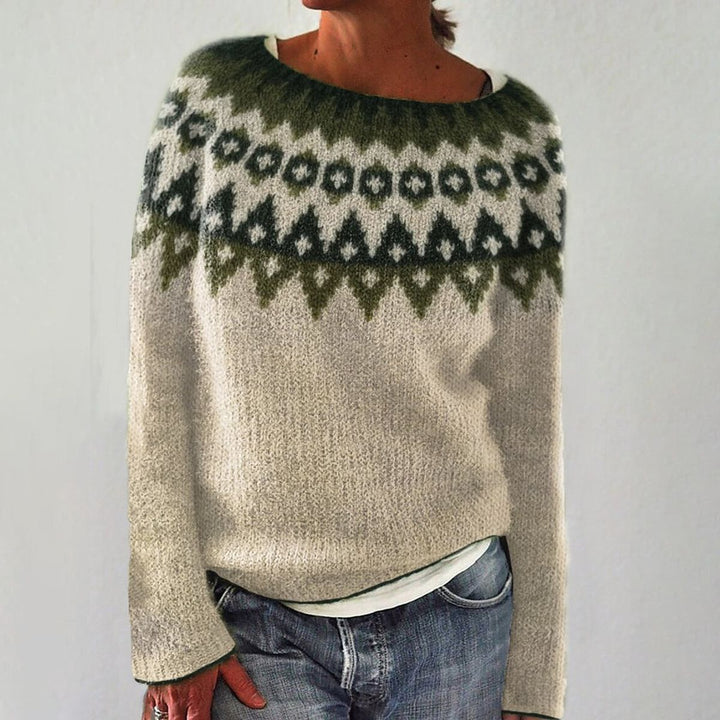 Women's Fine Knit Jumper with Crew Neck