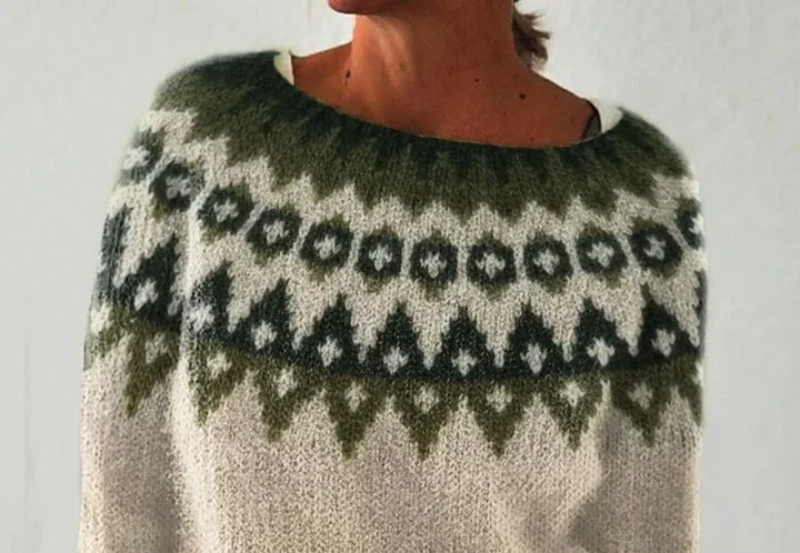 Women's Fine Knit Jumper with Crew Neck