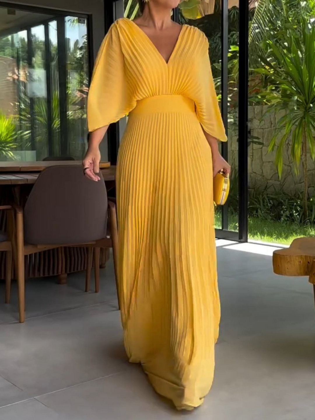Colorful Pleated Maxi Dress with Elegant Flow