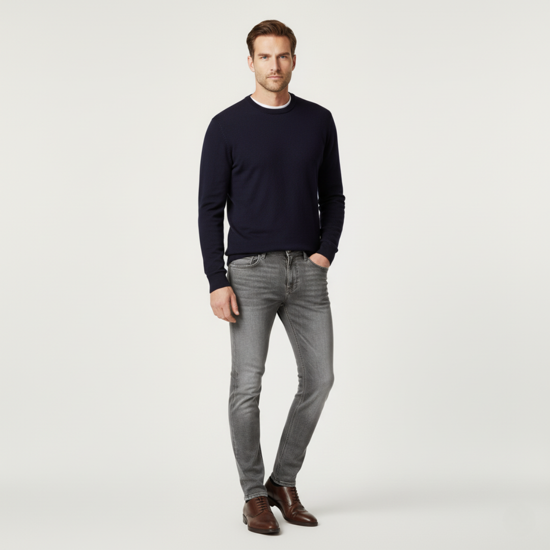 Men's Denim Jeans with Slim Fit and Side Pockets