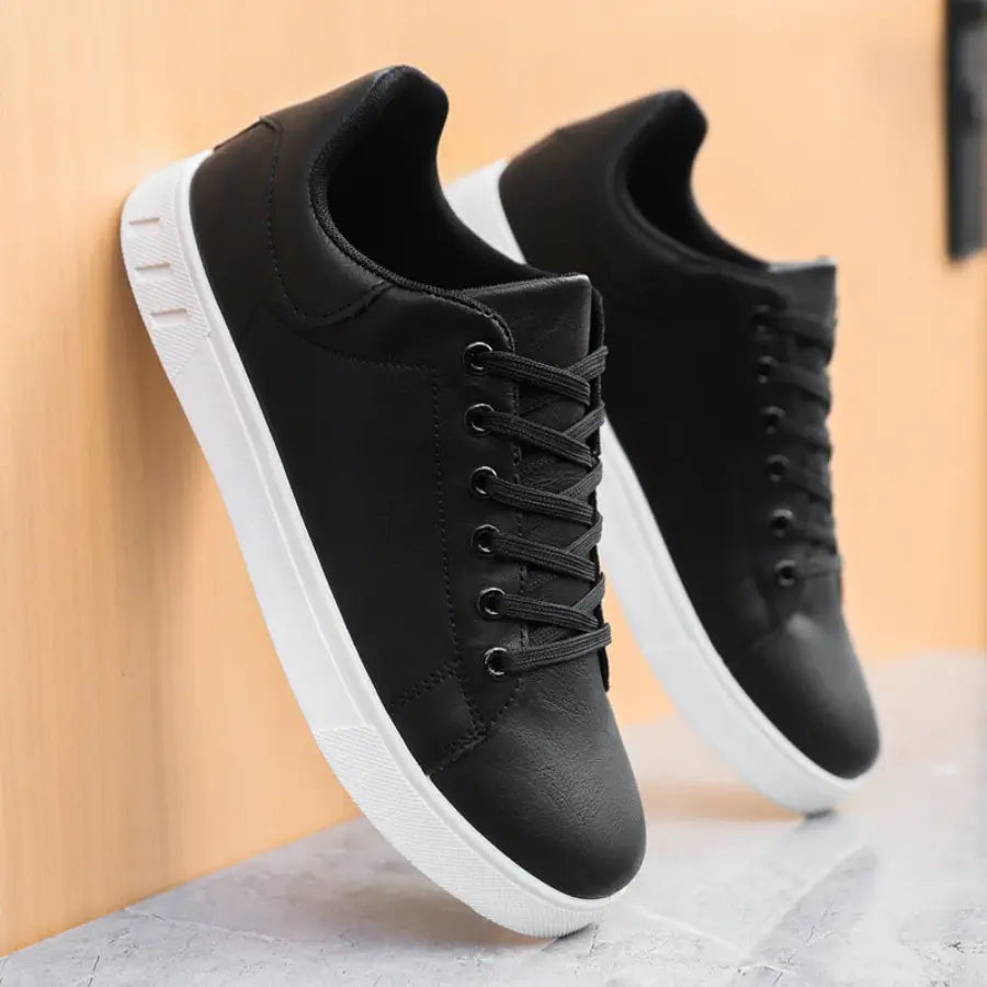 Men’s Low-Top Lace-Up Casual Sneakers