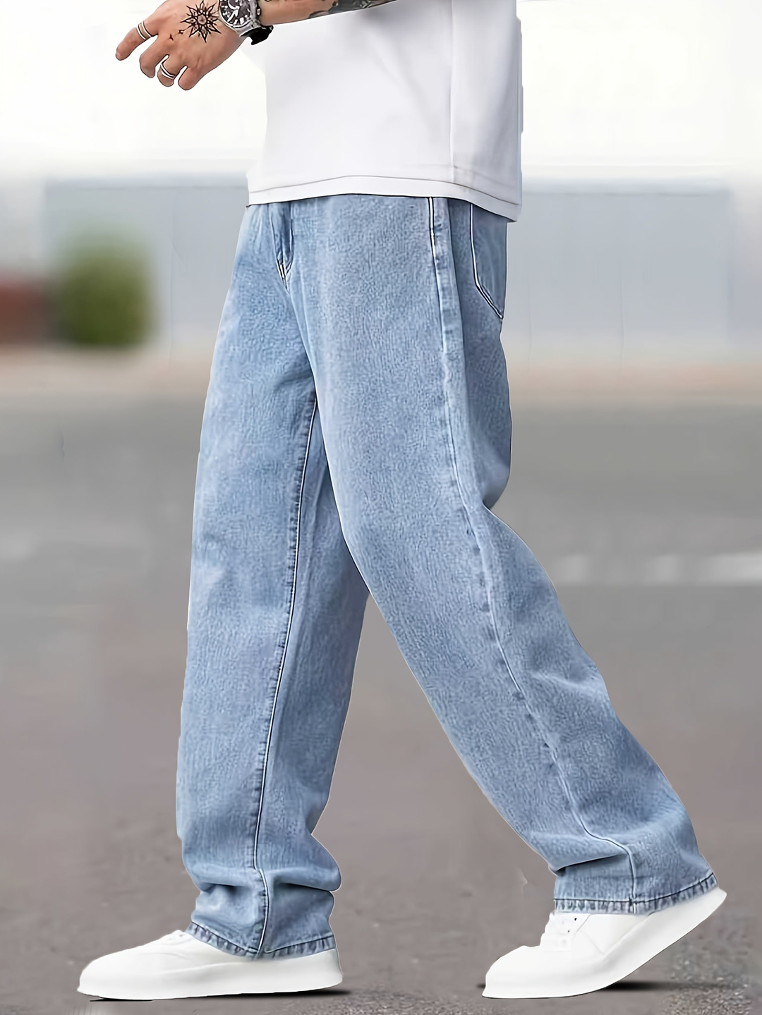 Men's Relaxed Fit Straight Leg Jeans