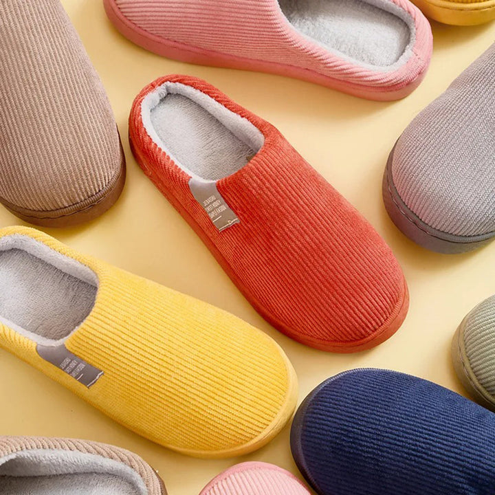 Women's Fleece Slippers with Soft Lining and Non-Slip Sole
