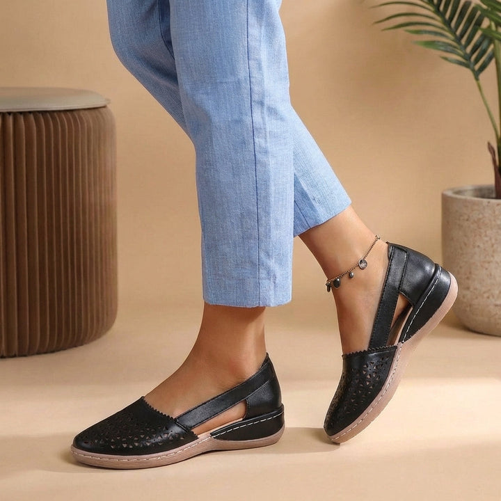 Women's Breathable Cut-Out Loafers for Walking Comfort
