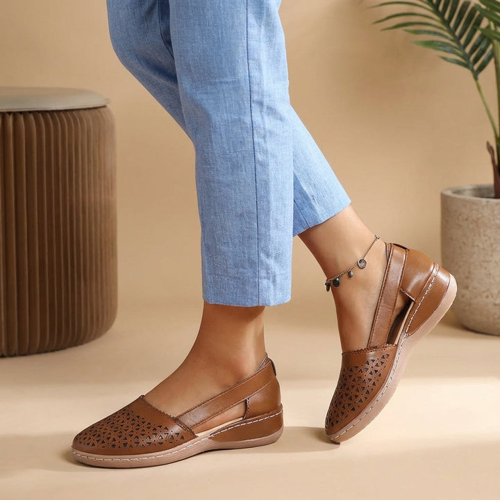 Women's Breathable Cut-Out Loafers for Walking Comfort