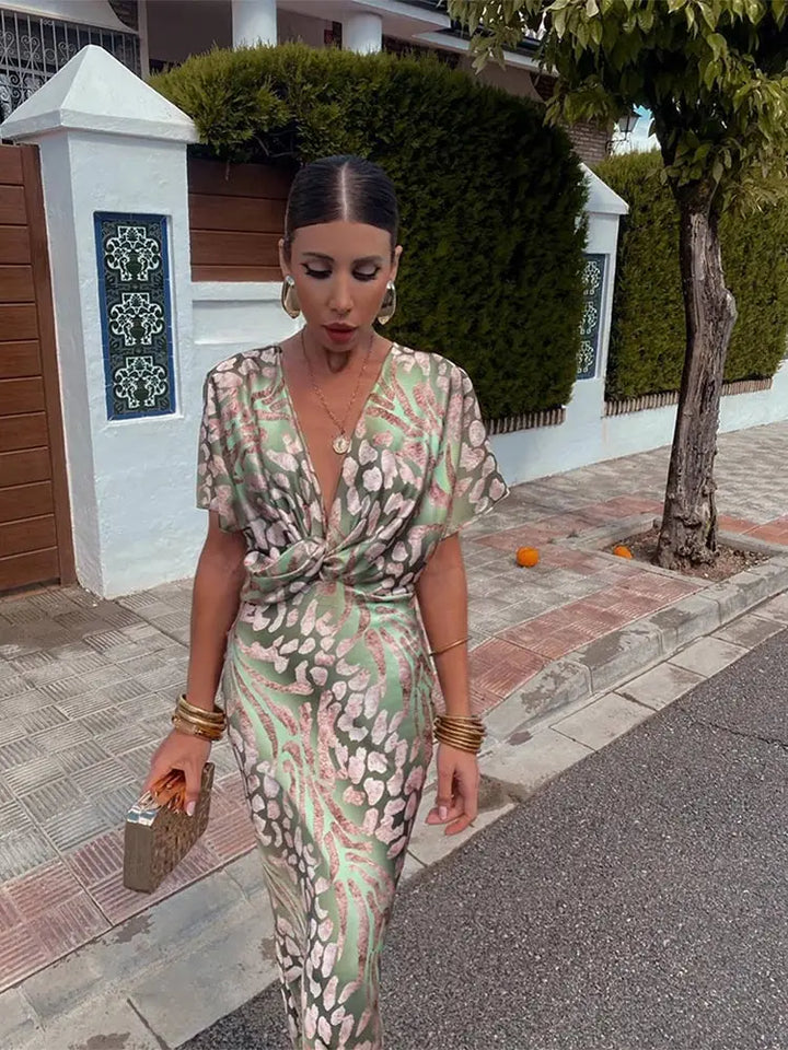 Elegantní univerzální zavinovací šaty pro nenucený styl