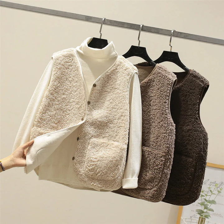 Women's Versatile Layering Vest with Lightweight Fabric and Easy Closure