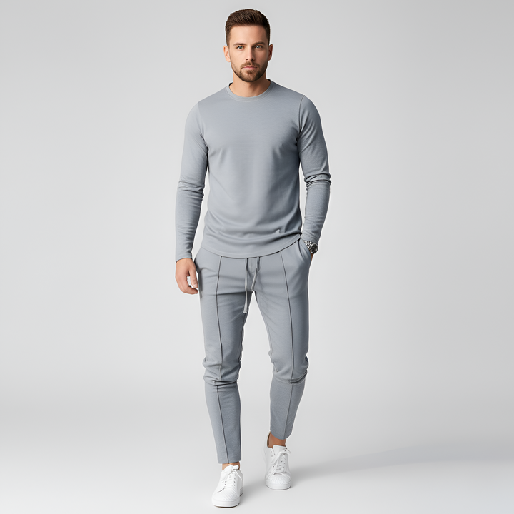 Men's sports suit with long-sleeve shirt and jogger pants
