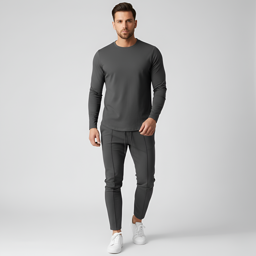Men's sports suit with long-sleeve shirt and jogger pants