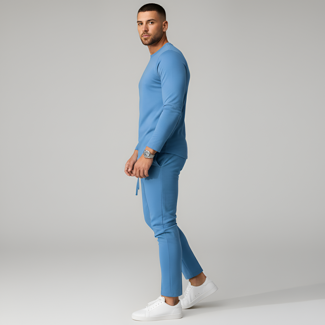 Men's sports suit with long-sleeve shirt and jogger pants