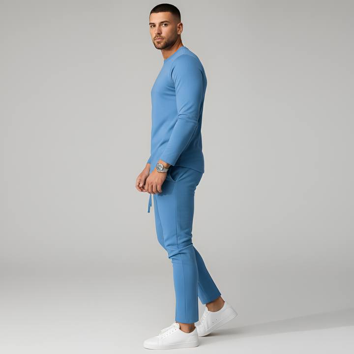 Men's sports suit with long-sleeve shirt and jogger pants