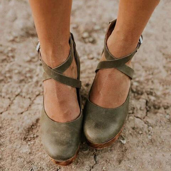 Women's Buckle Cross Strap Sandals with Arch Support