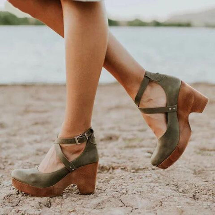 Women's Buckle Cross Strap Sandals with Arch Support