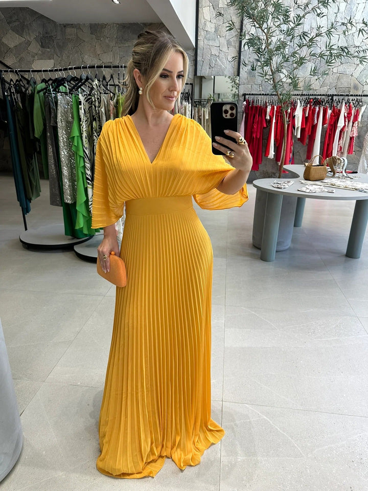 Maddy - Vibrant Pleated Maxi Dress