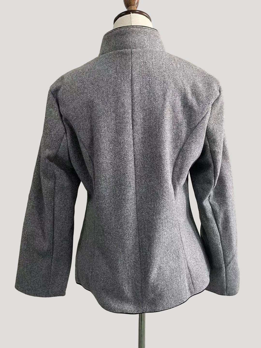 Lydia | Modern and Structured Urban Short Jacket