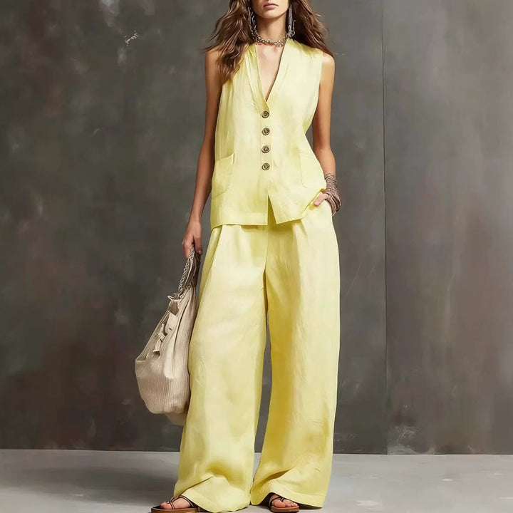 Two-piece cotton and linen set with sleeveless vest and wide-leg trousers