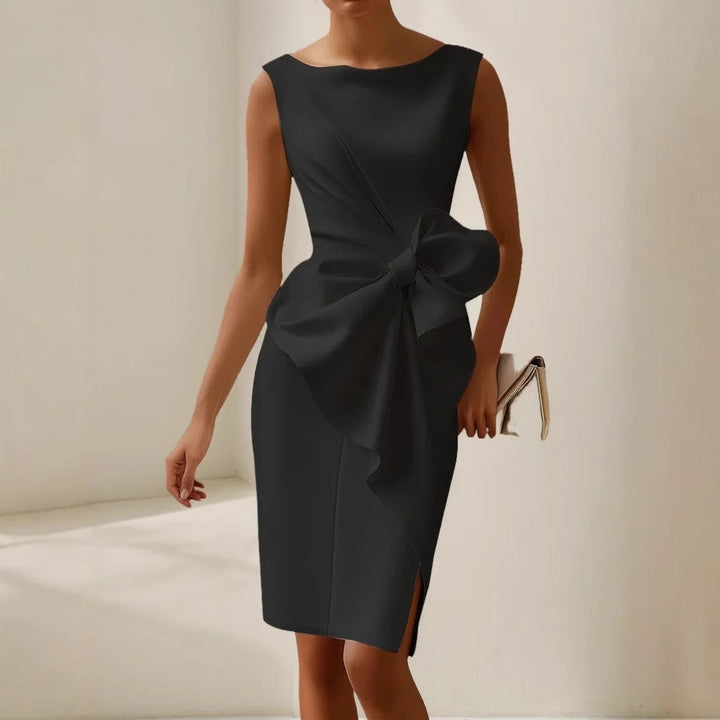 Elegant Fitted Midi Dress with Waist Bow Detail