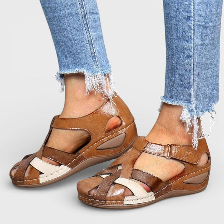 Women's Closed Toe Sandals with Crossover Straps and Cushioned Sole