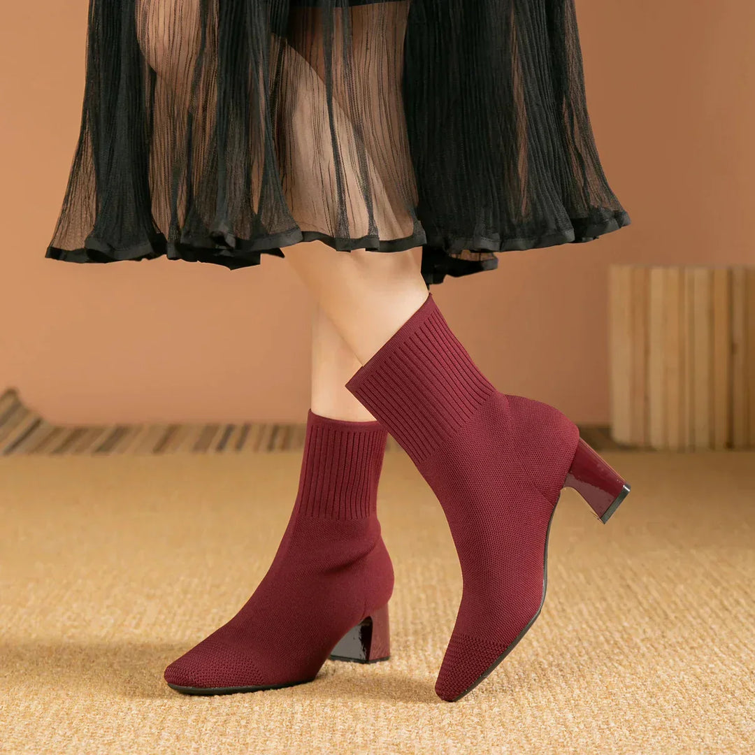Ležérní elegantní kotníkové boty s pružným střihem