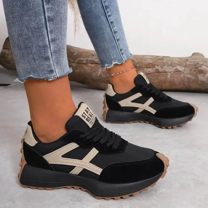 Women's Lightweight Contrast Panel Lace-Up Casual Sneakers