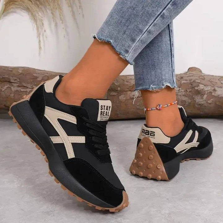 Women's Lightweight Contrast Panel Lace-Up Casual Sneakers