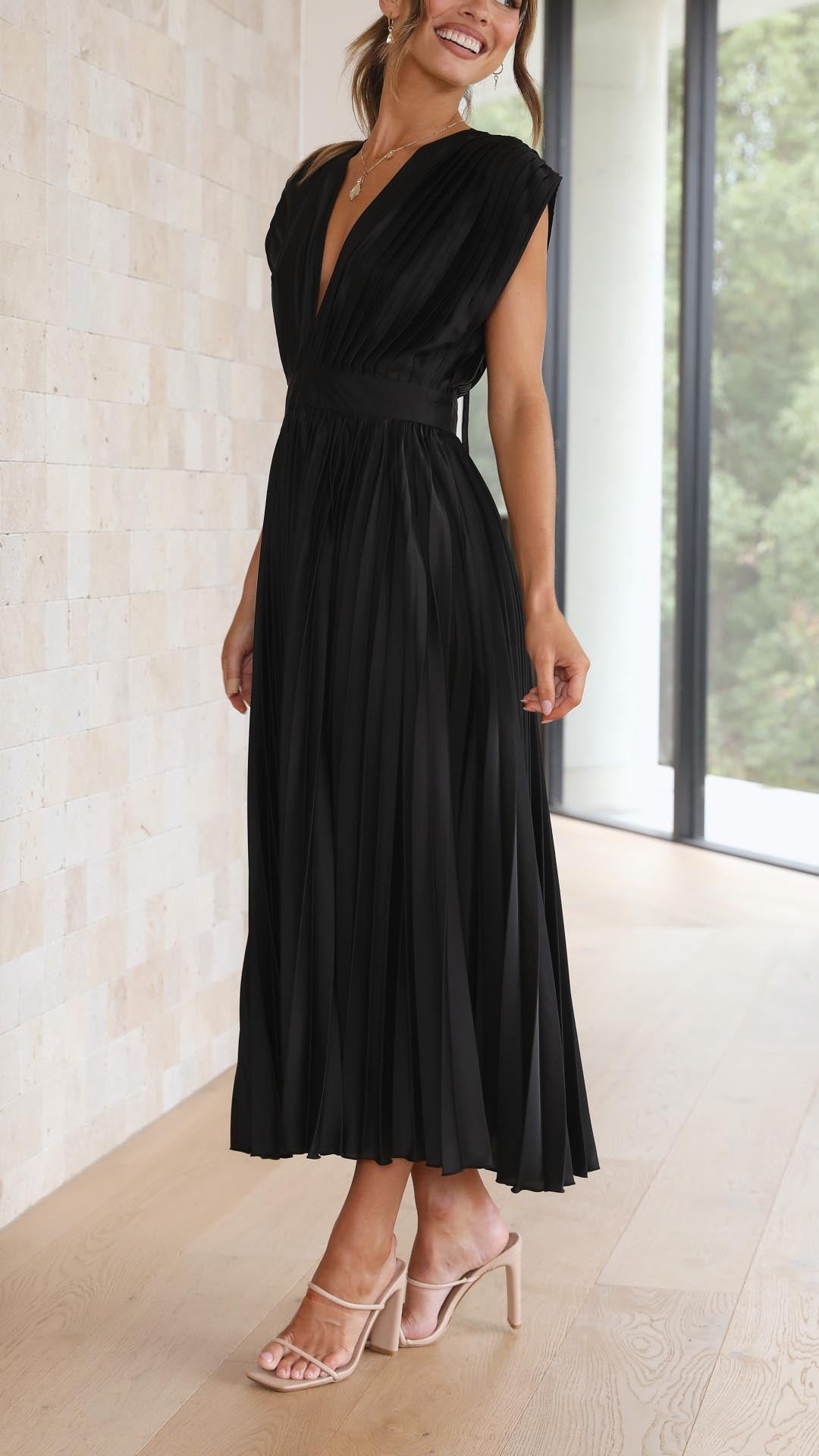 Maria - Women's Elegant Pleated Chiffon Maxi Dress