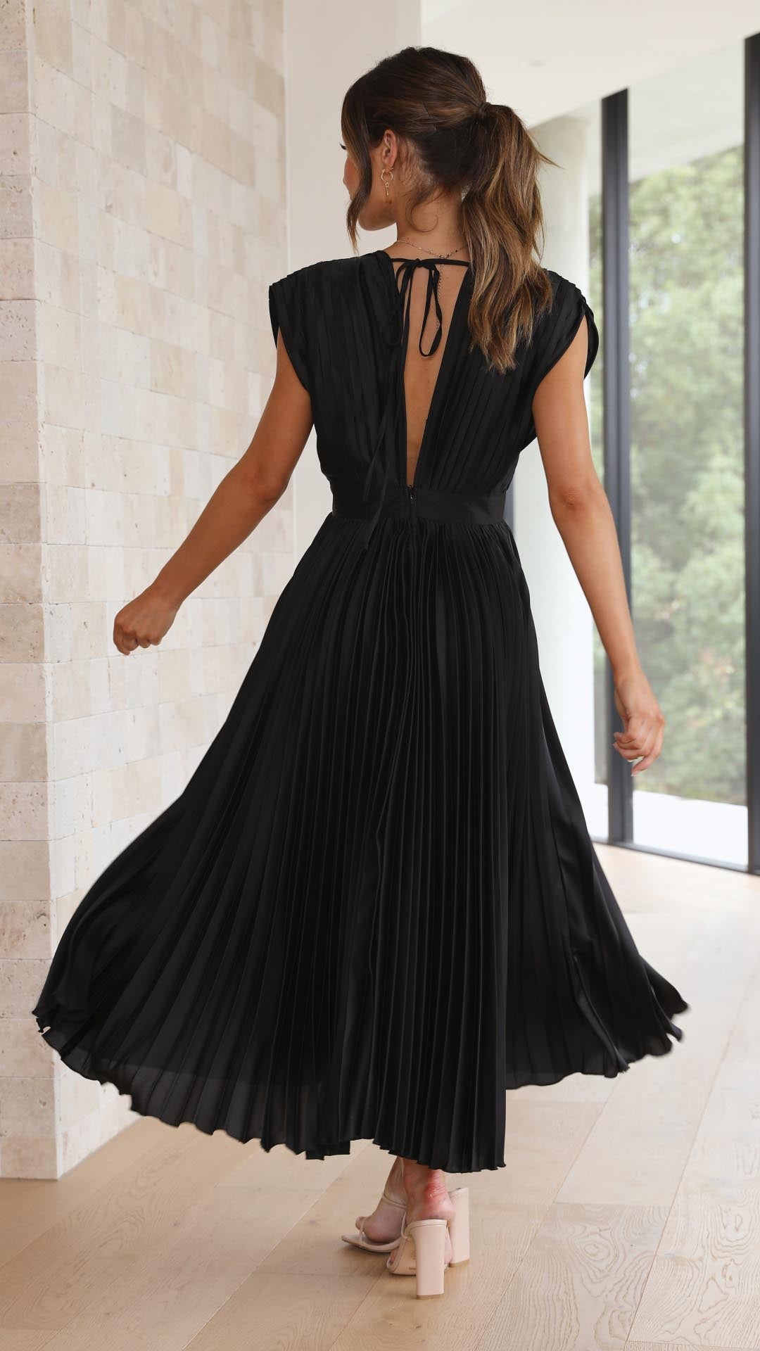 Maria - Women's Elegant Pleated Chiffon Maxi Dress