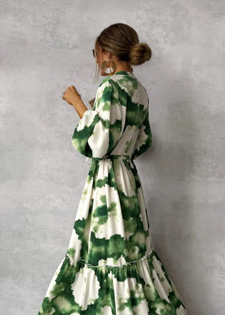 Emerald - Elegant Flowy V-Neck Maxi Dress
