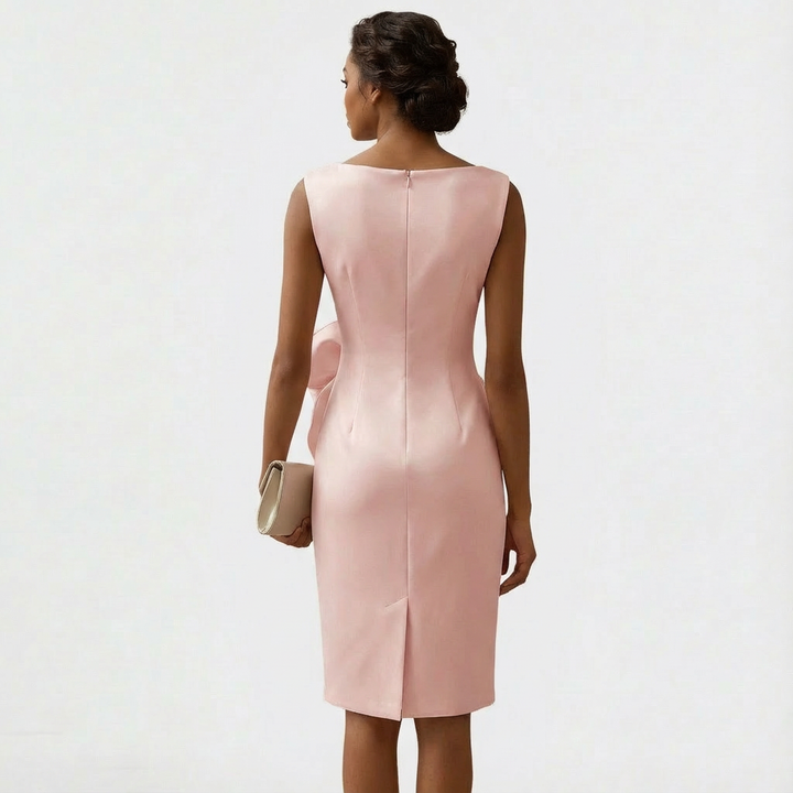 Elegant Fitted Midi Dress with Waist Bow Detail