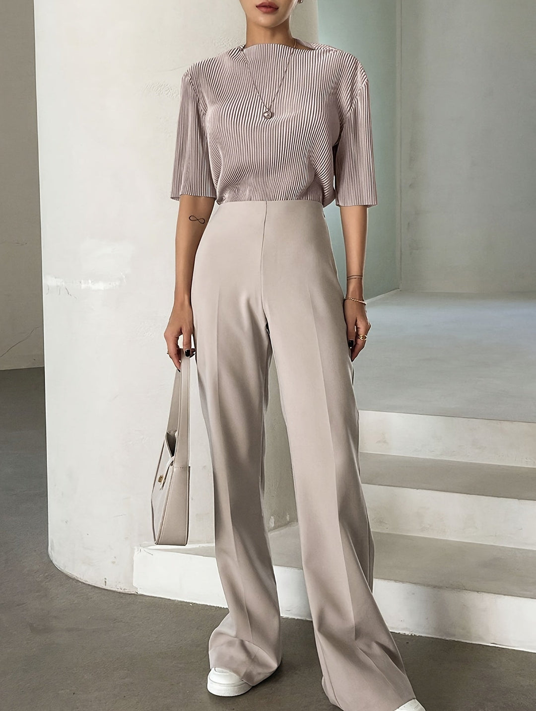 Women's Pleated Blouse with Puff Sleeves