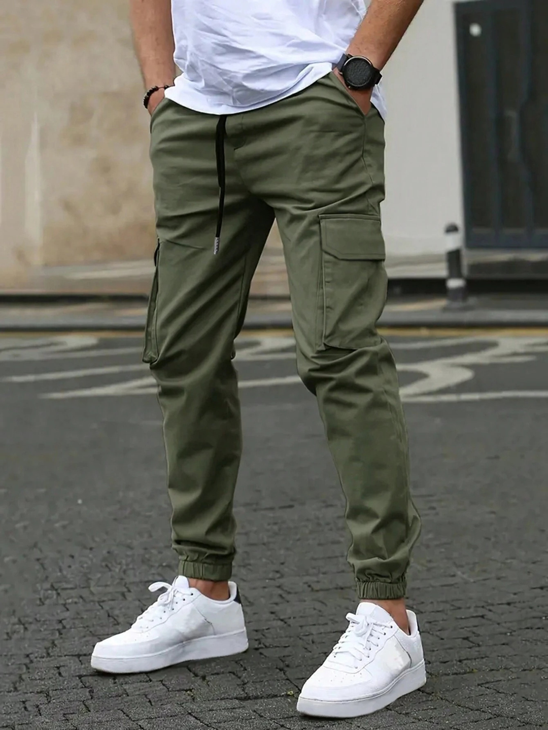 Men's Cargo Joggers with Flap Pockets