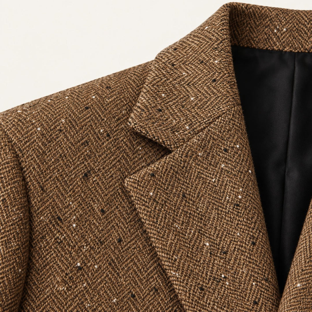 Lapel and fabric detail of the Jefferson tweed blazer in Brown