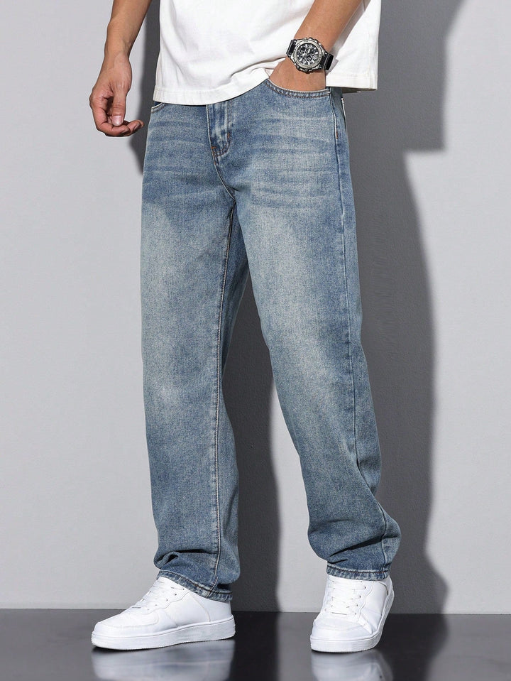 Men's Relaxed Jeans with Straight Leg
