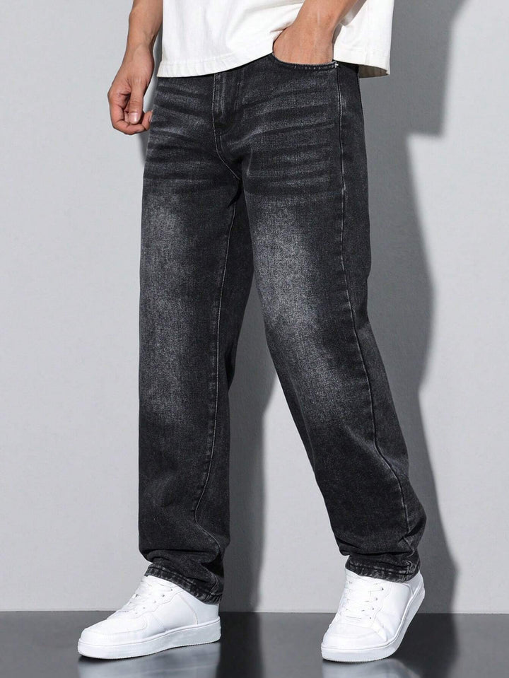 Men's Relaxed Jeans with Straight Leg