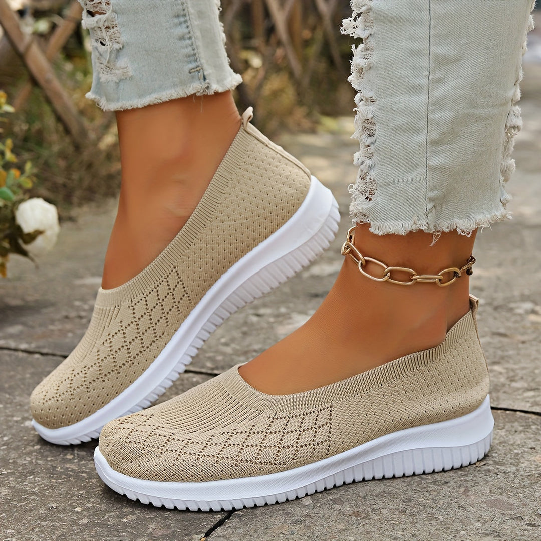 Women's Lightweight Breathable Slip-On Walking Shoes