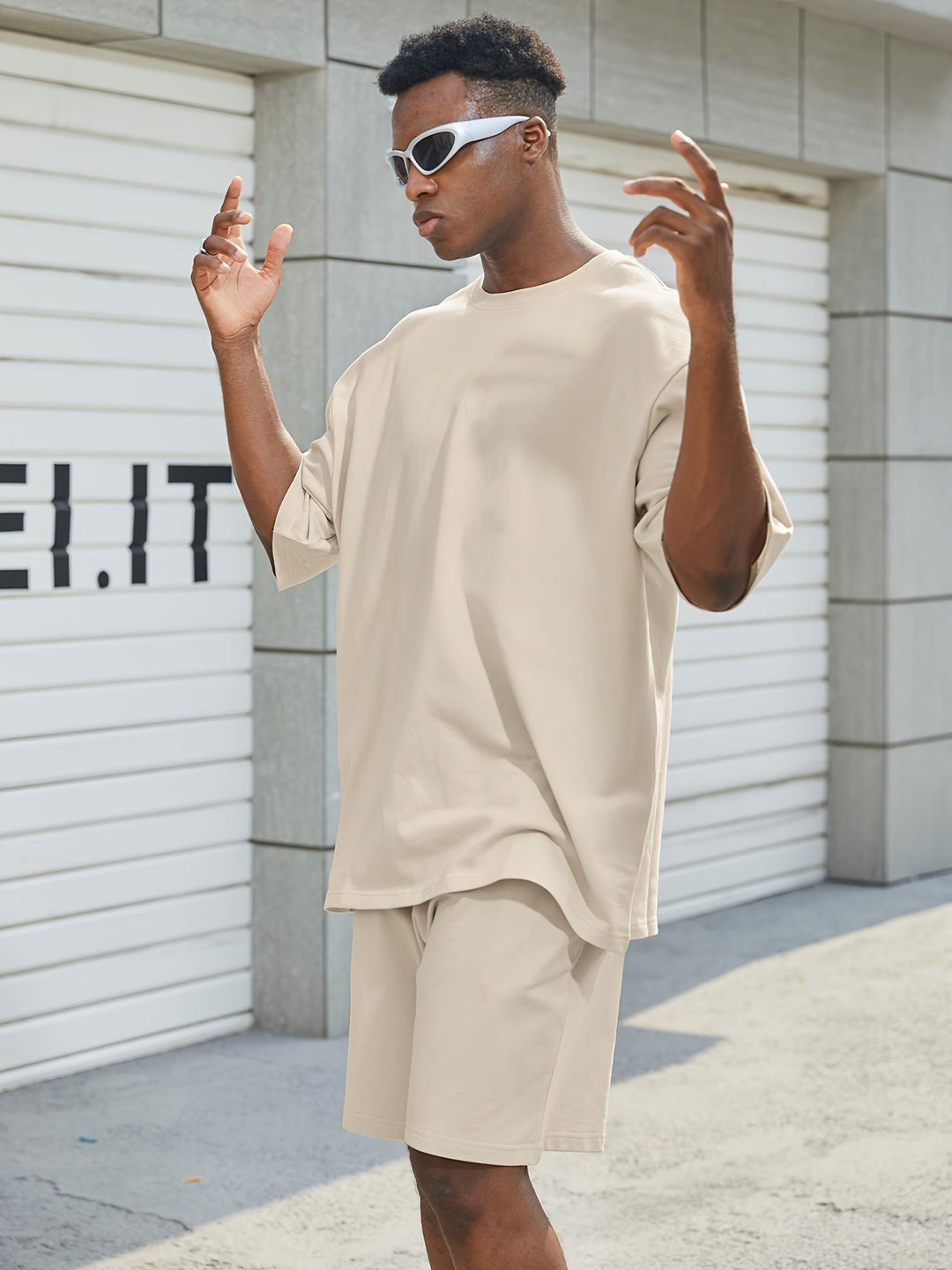 Men's Oversized T-Shirt and Shorts Two-Piece Set - photo 6