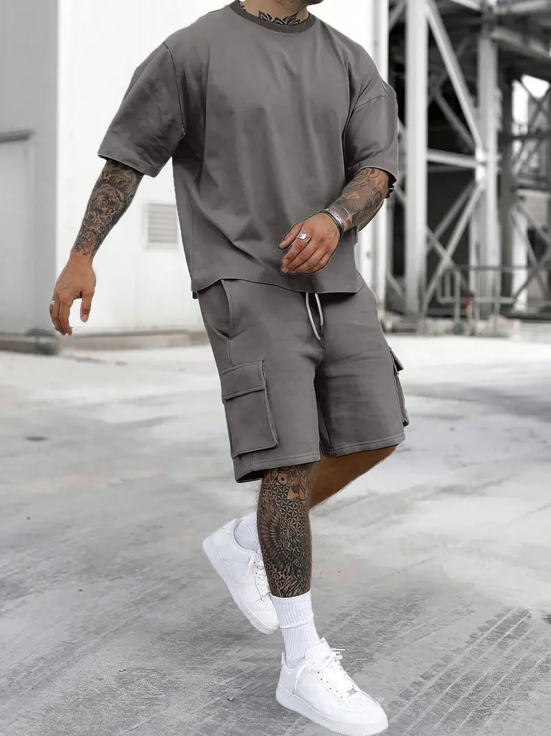 Men's Tee and Cargo Shorts Two-Piece Set - photo 1