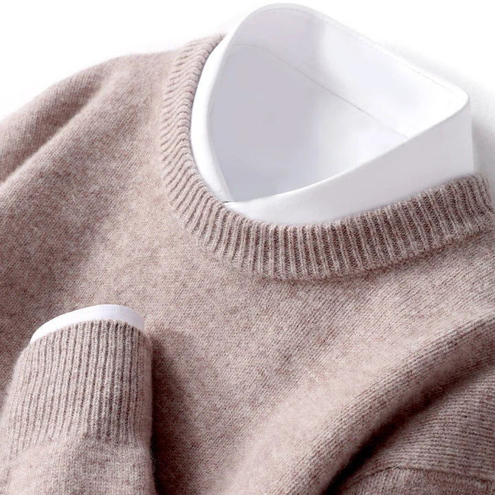Men's Classic Longline Knitted Jumper for Layering – view 17