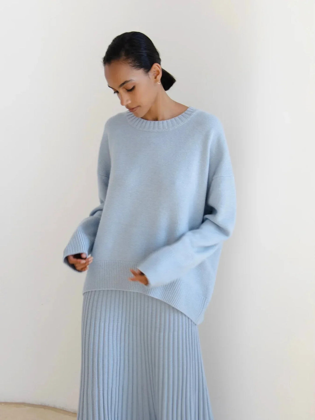 Women's Crew Neck Jumper with Oversized Fit