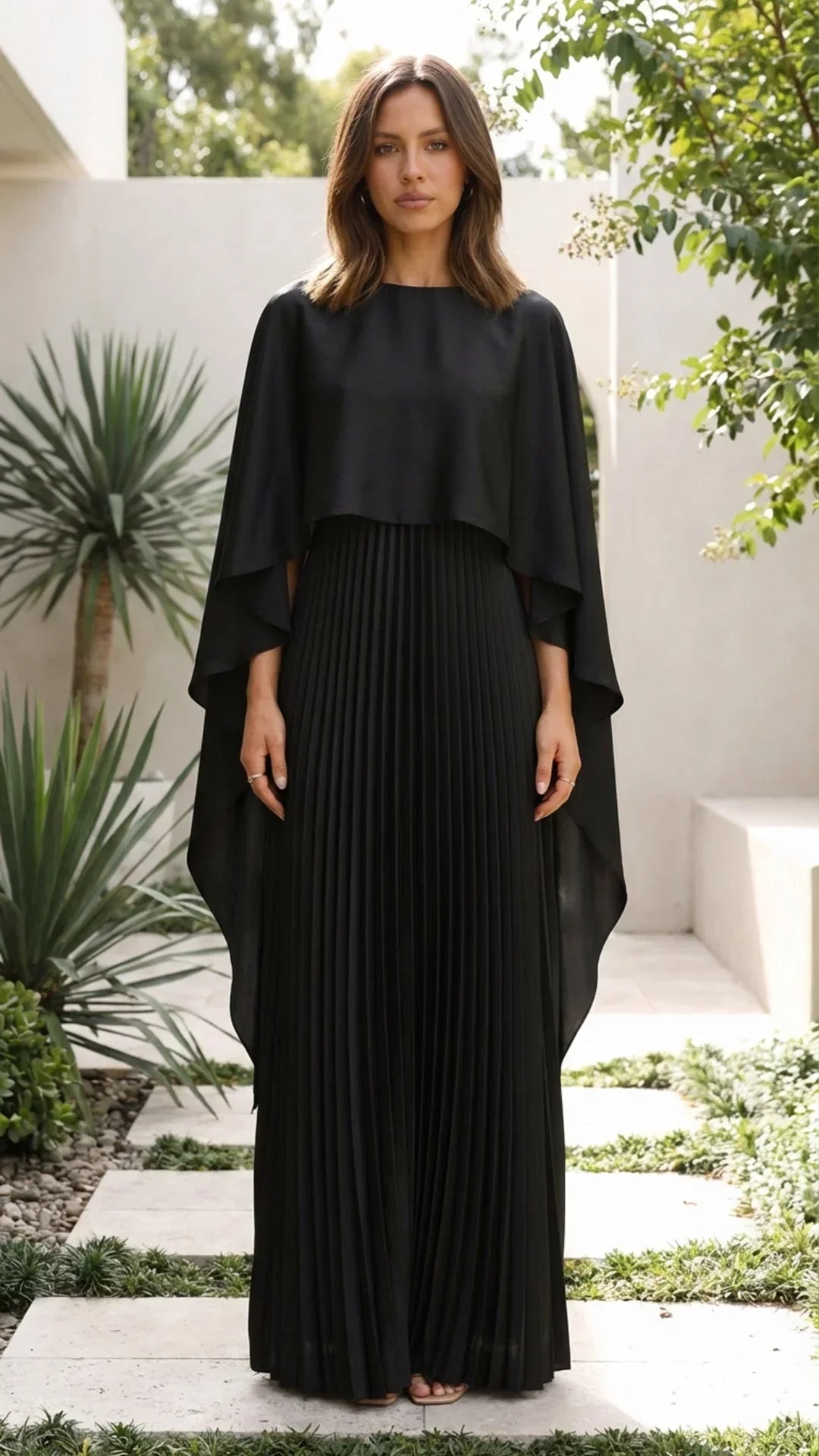 Long dress woman pleated cape sleeves
