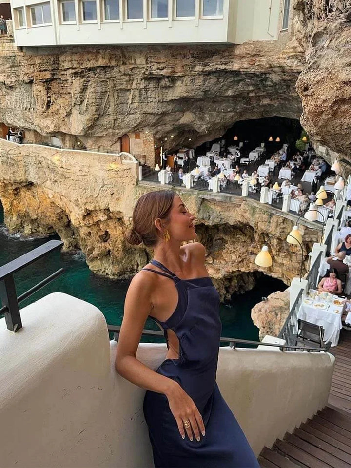 Dámské maxi šaty s odhalenými zády a tenkými ramínky