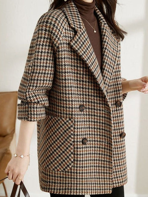 Stylish Women's Checkered Jacket with Warm Lining - photo 4
