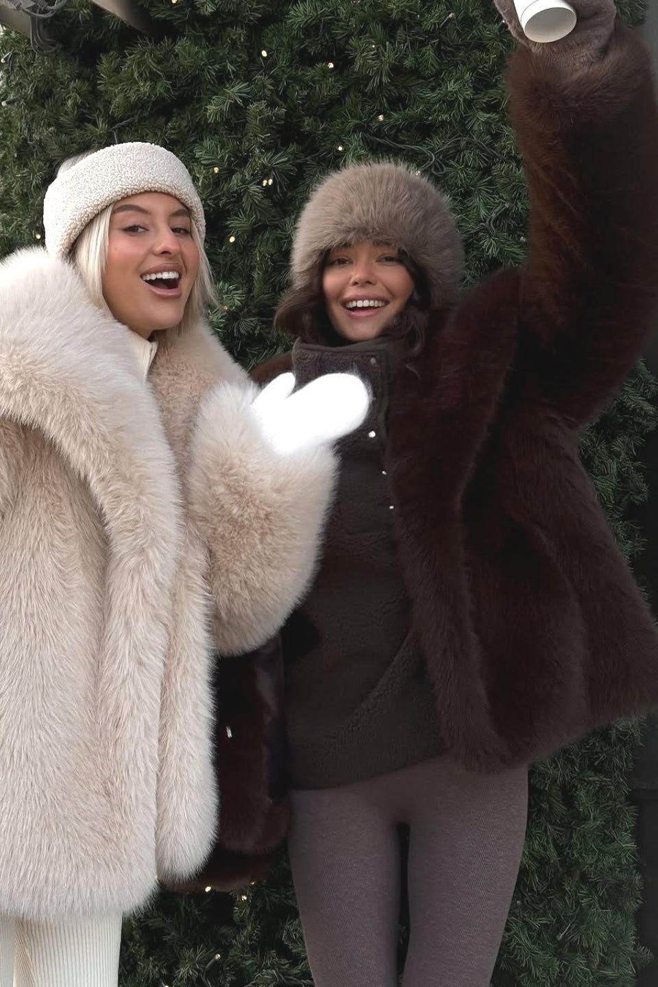 Women's Collared Coat with Faux Fur Trim - photo 7