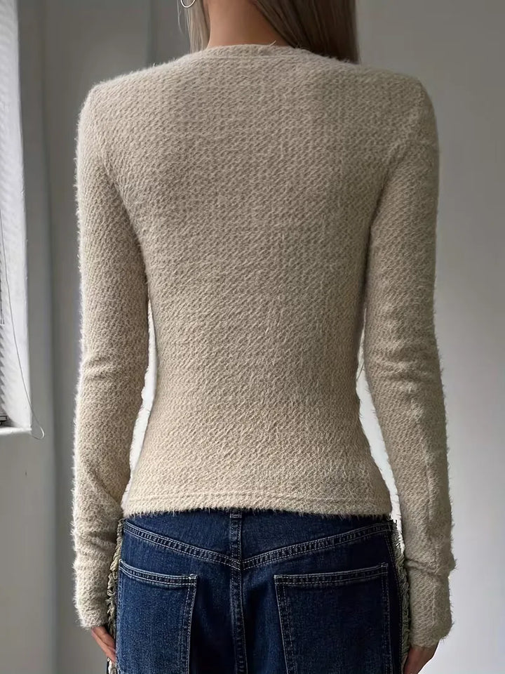 Women's Knitted Cropped Jumper with Long Sleeves - photo 3