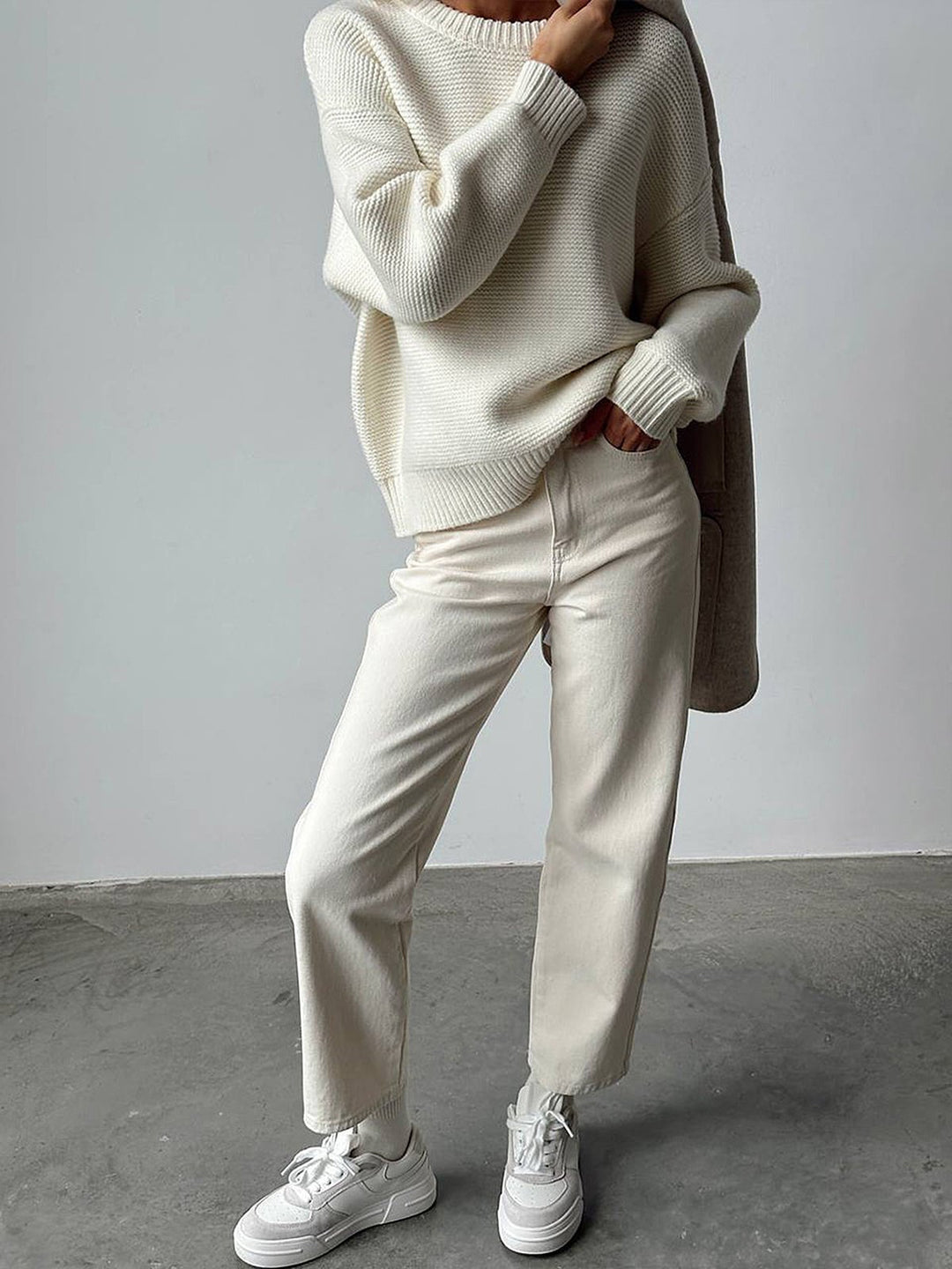 Women's Knitted Jumper in White - photo 4