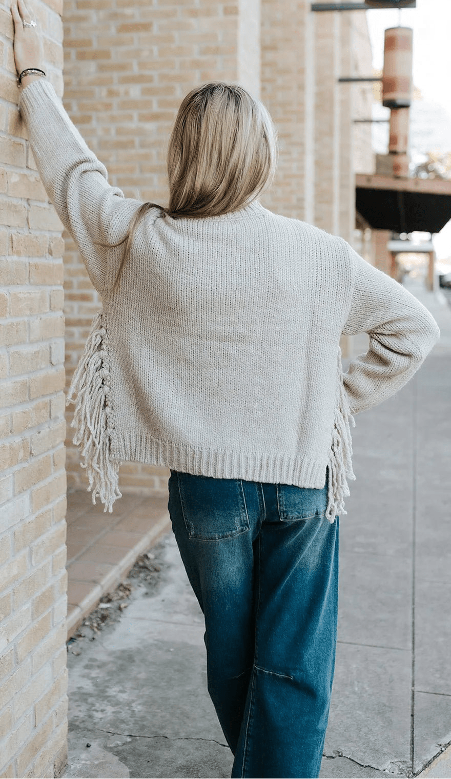 Women's Knitted Relaxed Jumper with Ruching - photo 9