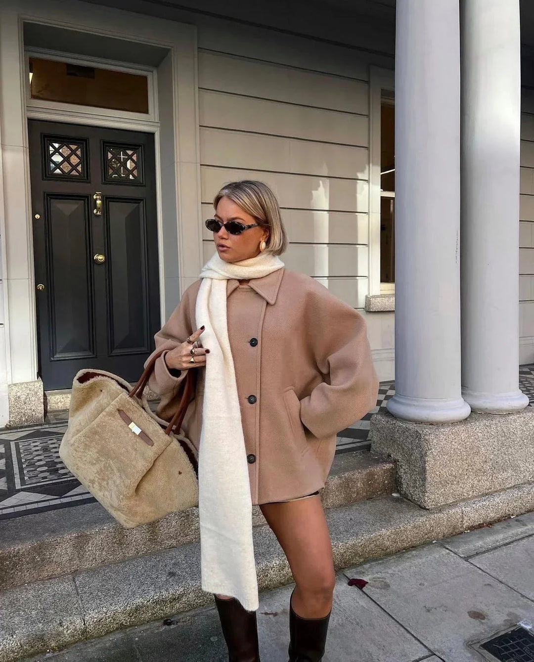 Women's Loose-Fit Coat with Large Lapels - photo 11