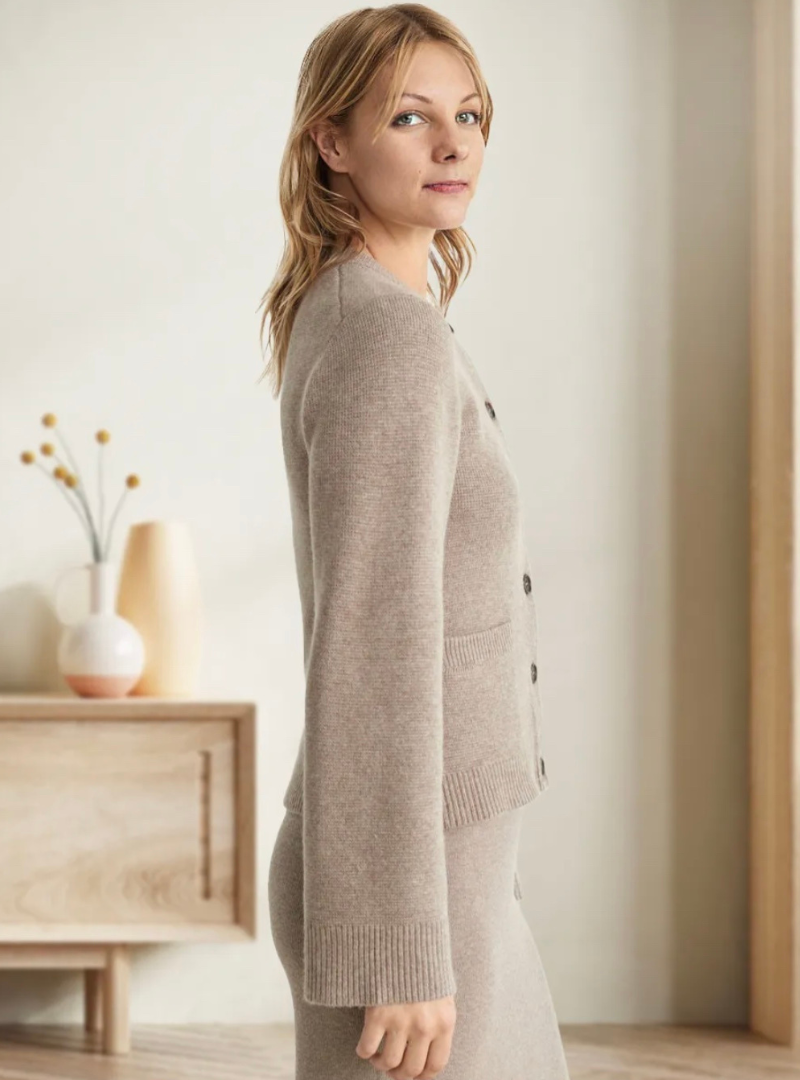 Women's Relaxed Cardigan with Button Front - photo 4
