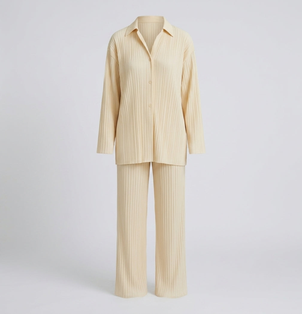 Women's Relaxed Pleated Two-Piece Set - photo 2