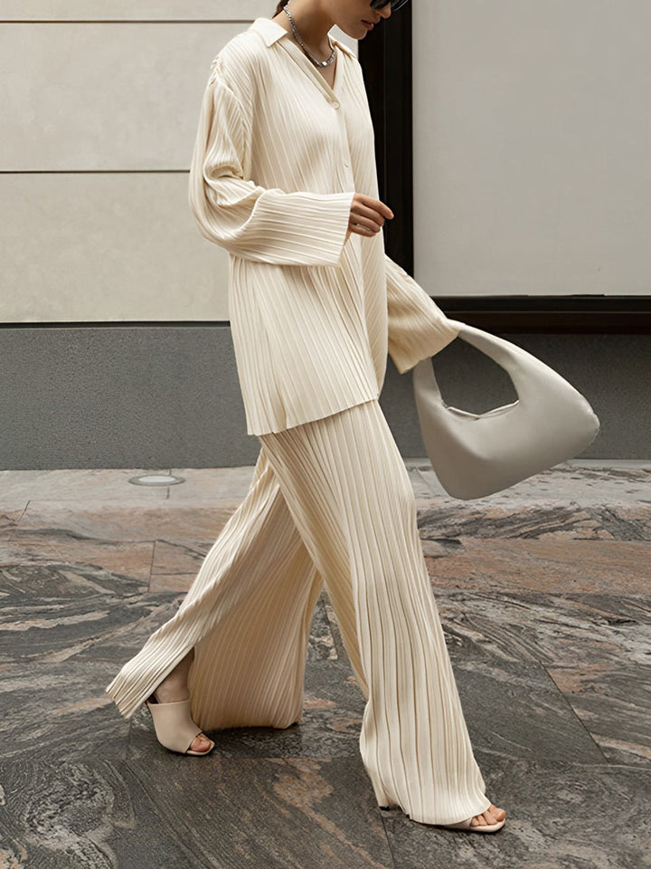 Women's Relaxed Pleated Two-Piece Set - photo 3